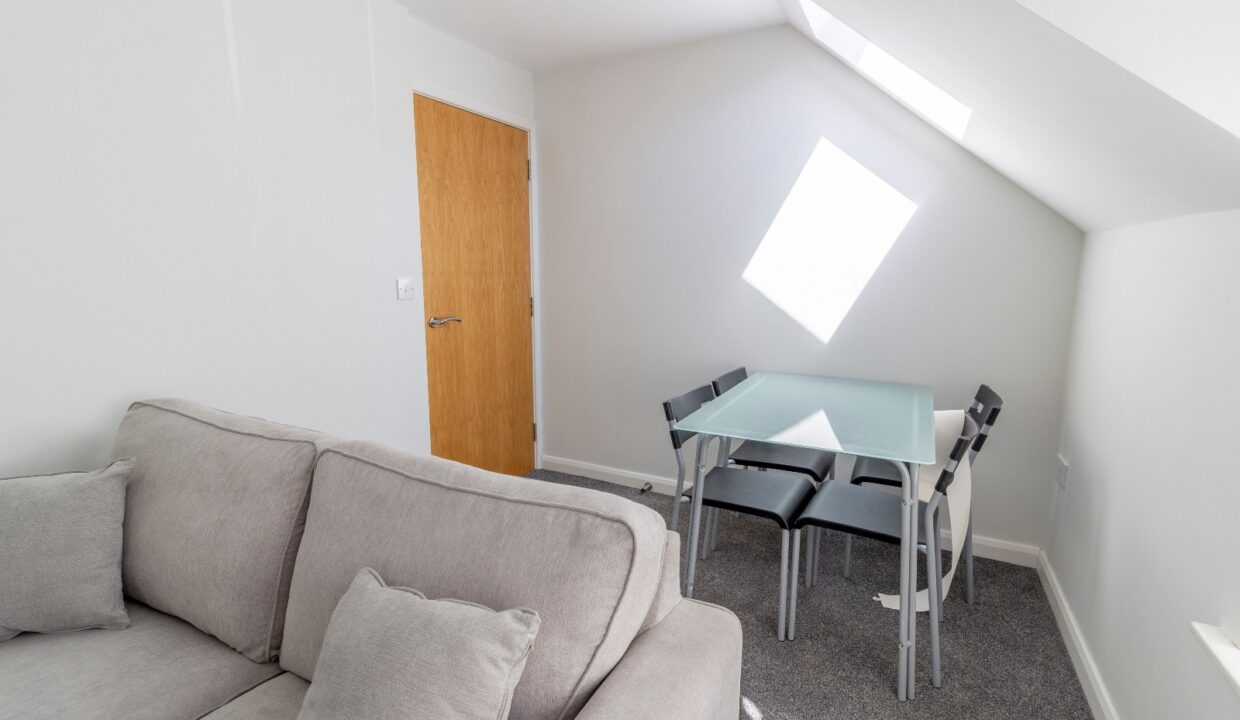 Bishop Grosseteste University Accommodation - Living Room