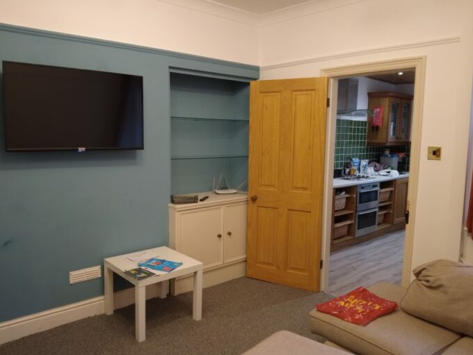 46 Cecil Living Room