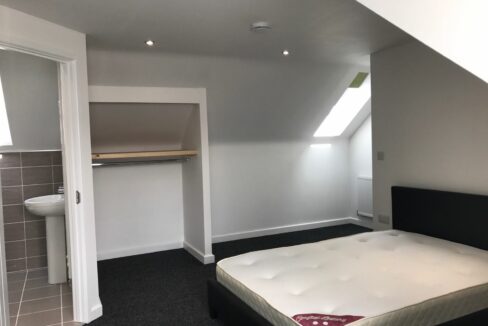 University Accommodation Lincoln - Double Bed