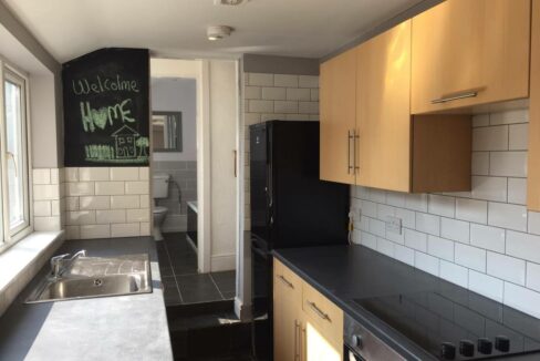 Student Kitchen - 74 Thes