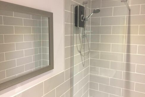 Student Bathroom - 74 Thes