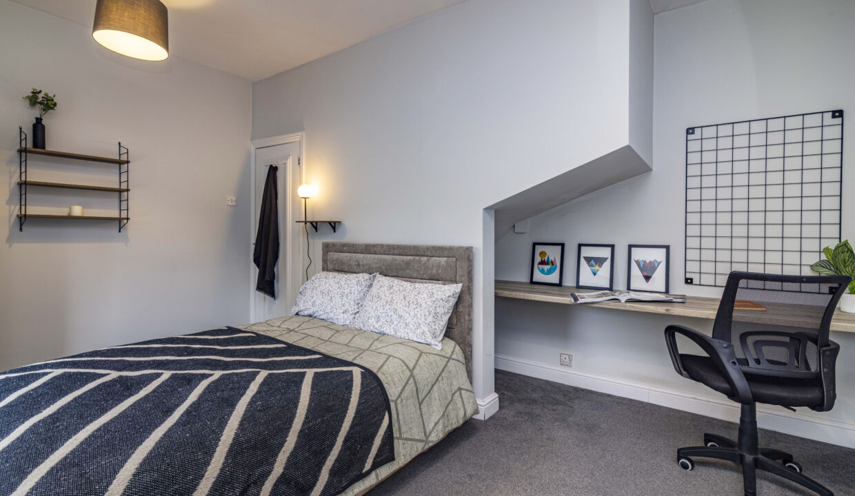 Student Bedroom Lincoln
