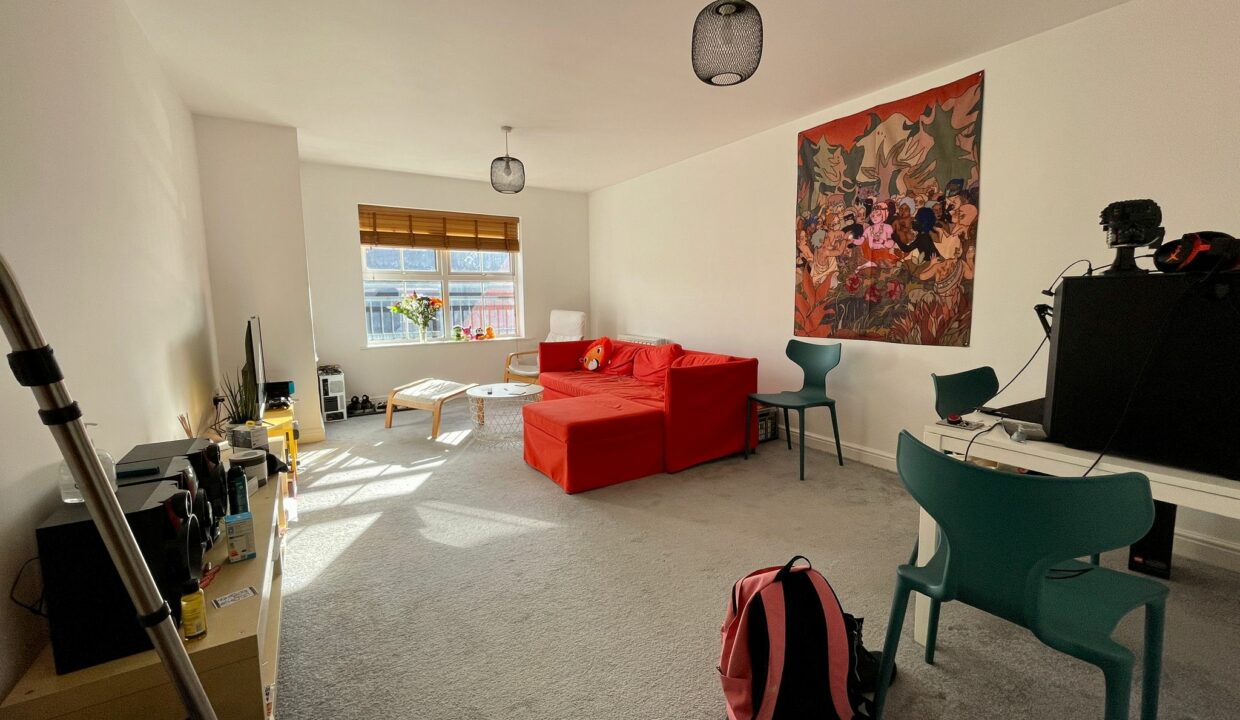 Lounge 2