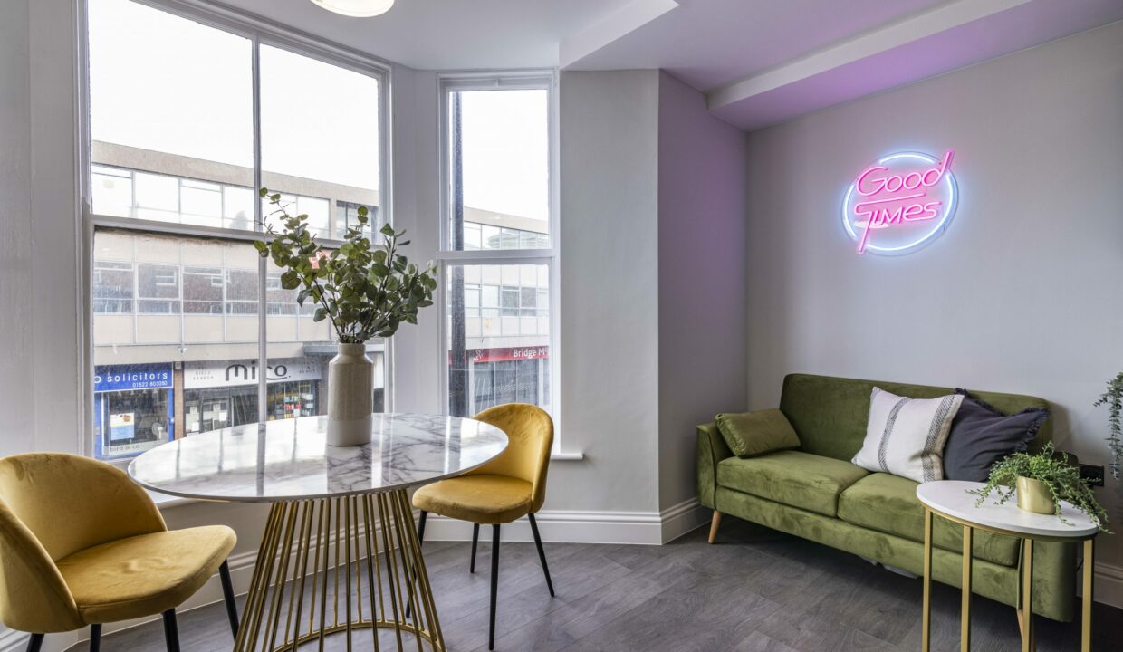 157HighStreet-40 2
