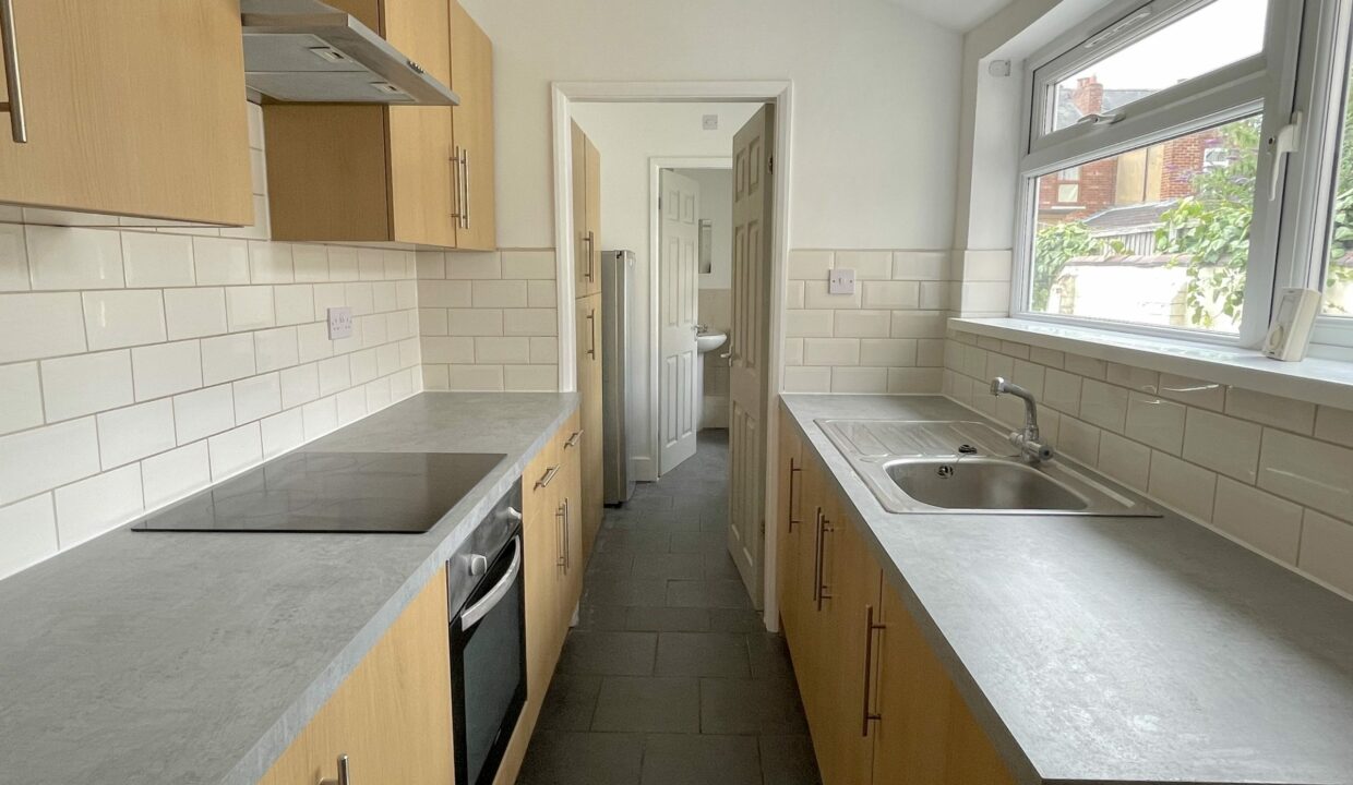KITCHEN (1)