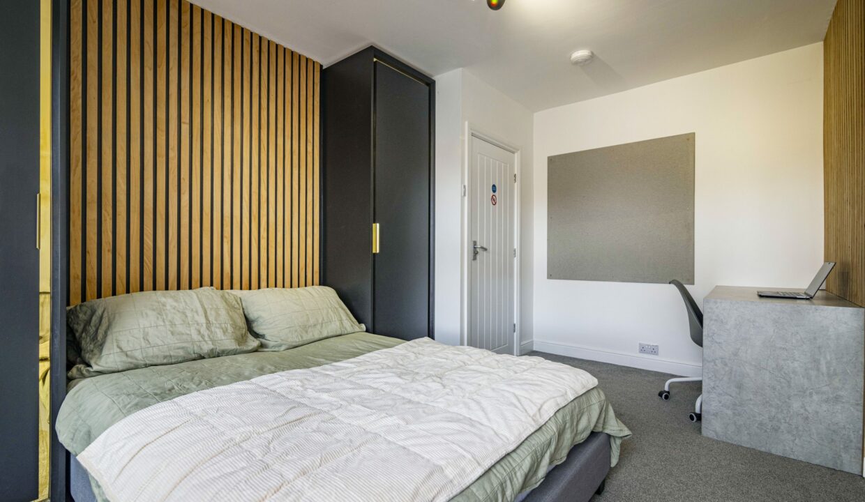 10SouthParade-4