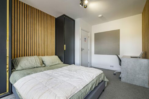 10SouthParade-4