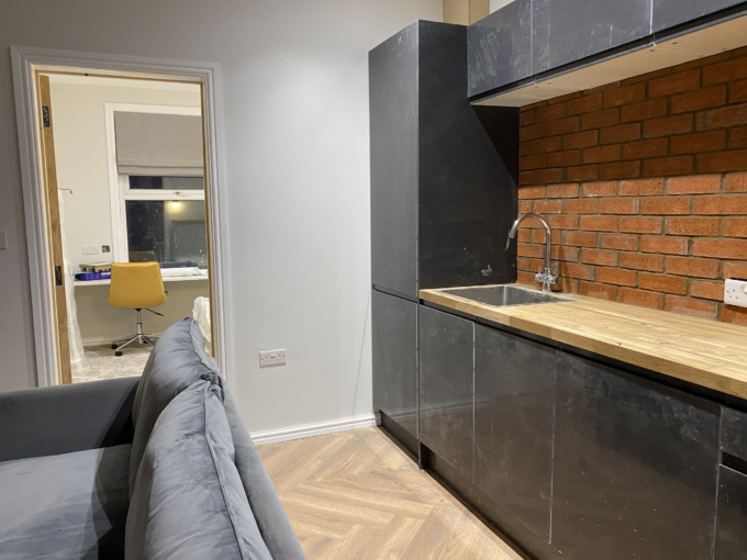 Flat 3 Lenton Blvd Kitchen 2