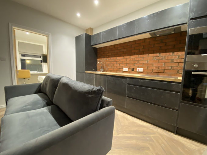 Flat 3 Lenton Blvd Kitchen 3