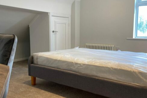 Flat 5, 4