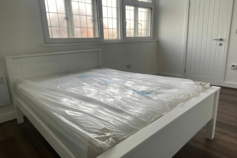 White Swan Studio 4:2