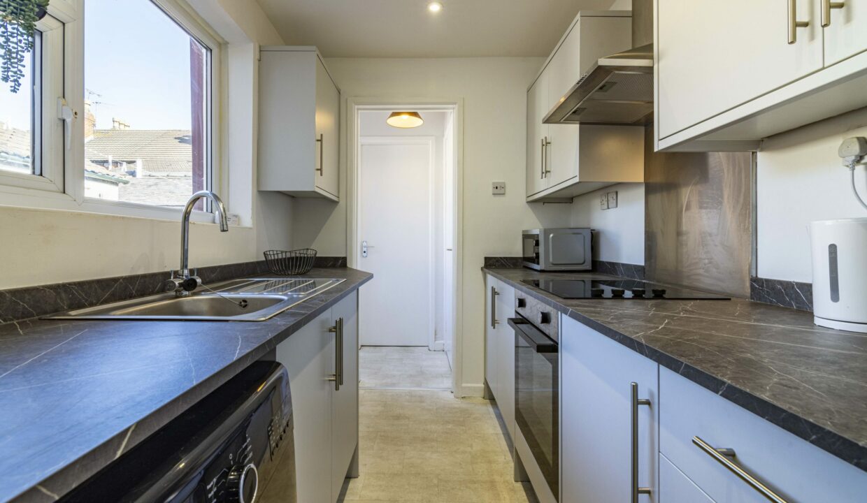 Kitchen 1