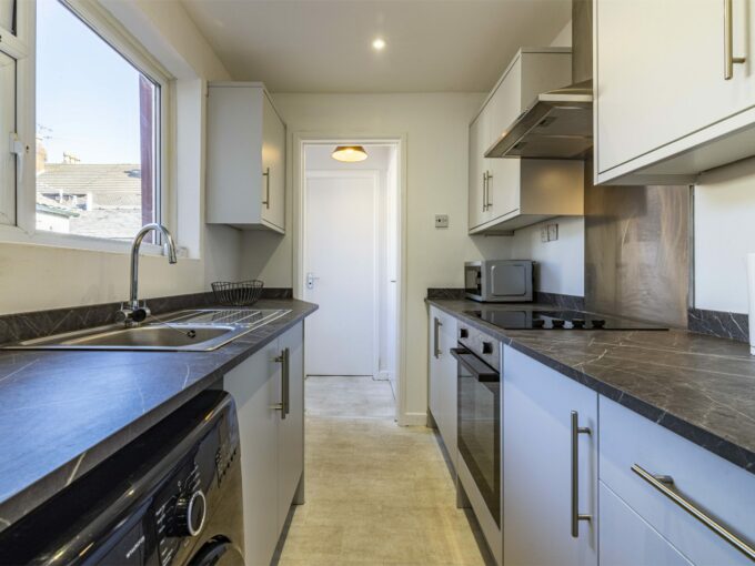 Kitchen 1