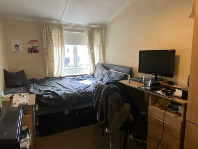 Bed 1
