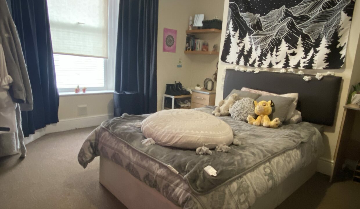 Bed 3