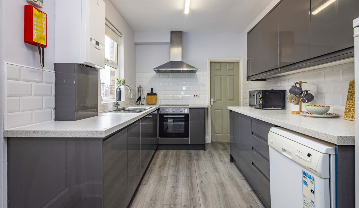 87WestParade-19