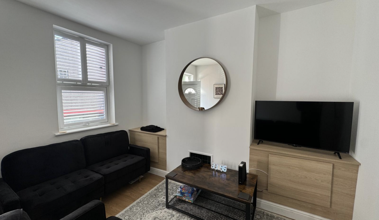 Living room 1