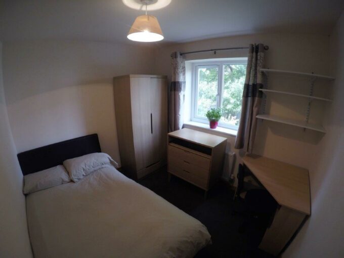 70BR05_Bed2_Ground_Floor