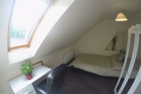 70BR11_Bed5_2nd_Floor