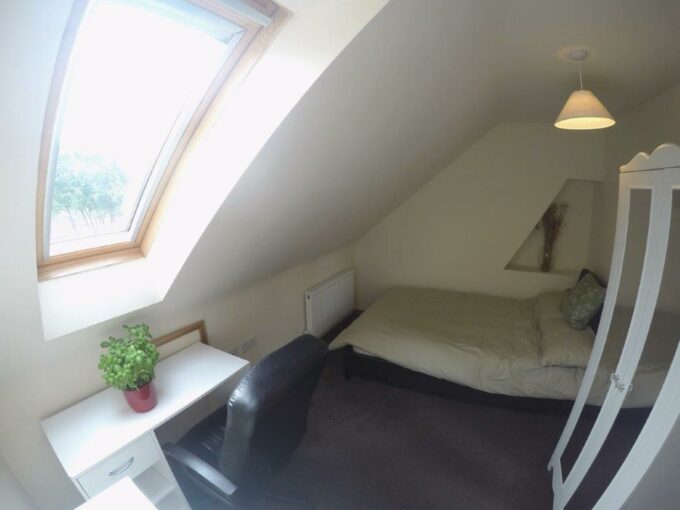 70BR11_Bed5_2nd_Floor