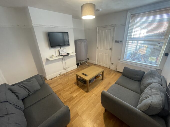 Lounge 1