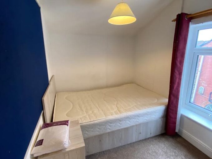 bed 1 sleeping 9 1