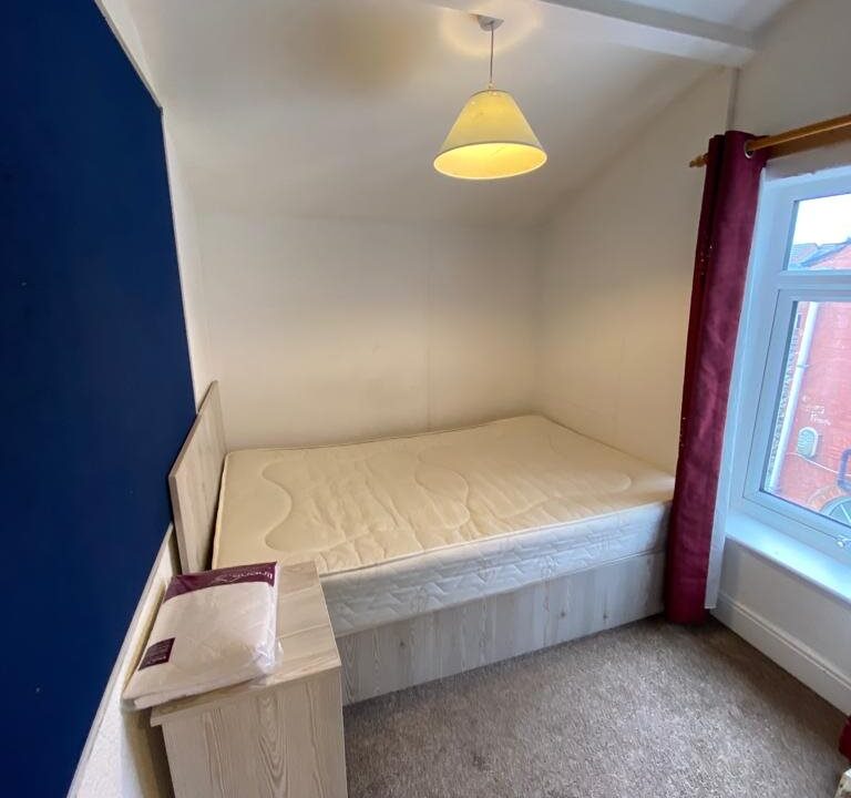 bed 1 sleeping 9 1