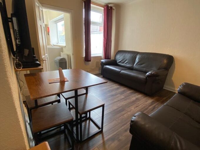 lounge 1 2 1