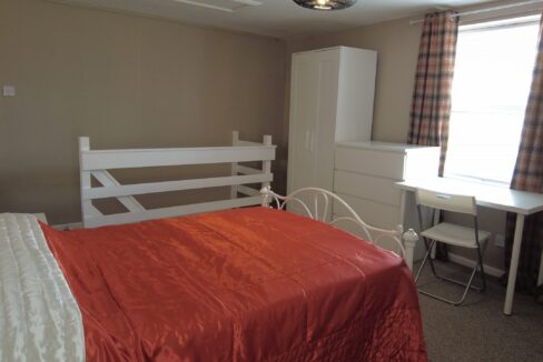 Bed 1