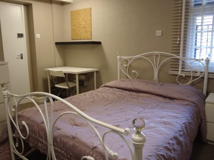 Bed 4