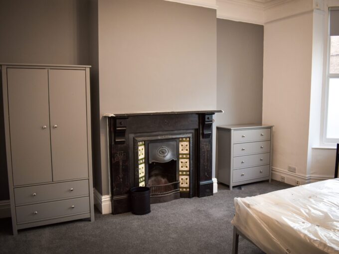 bed 1